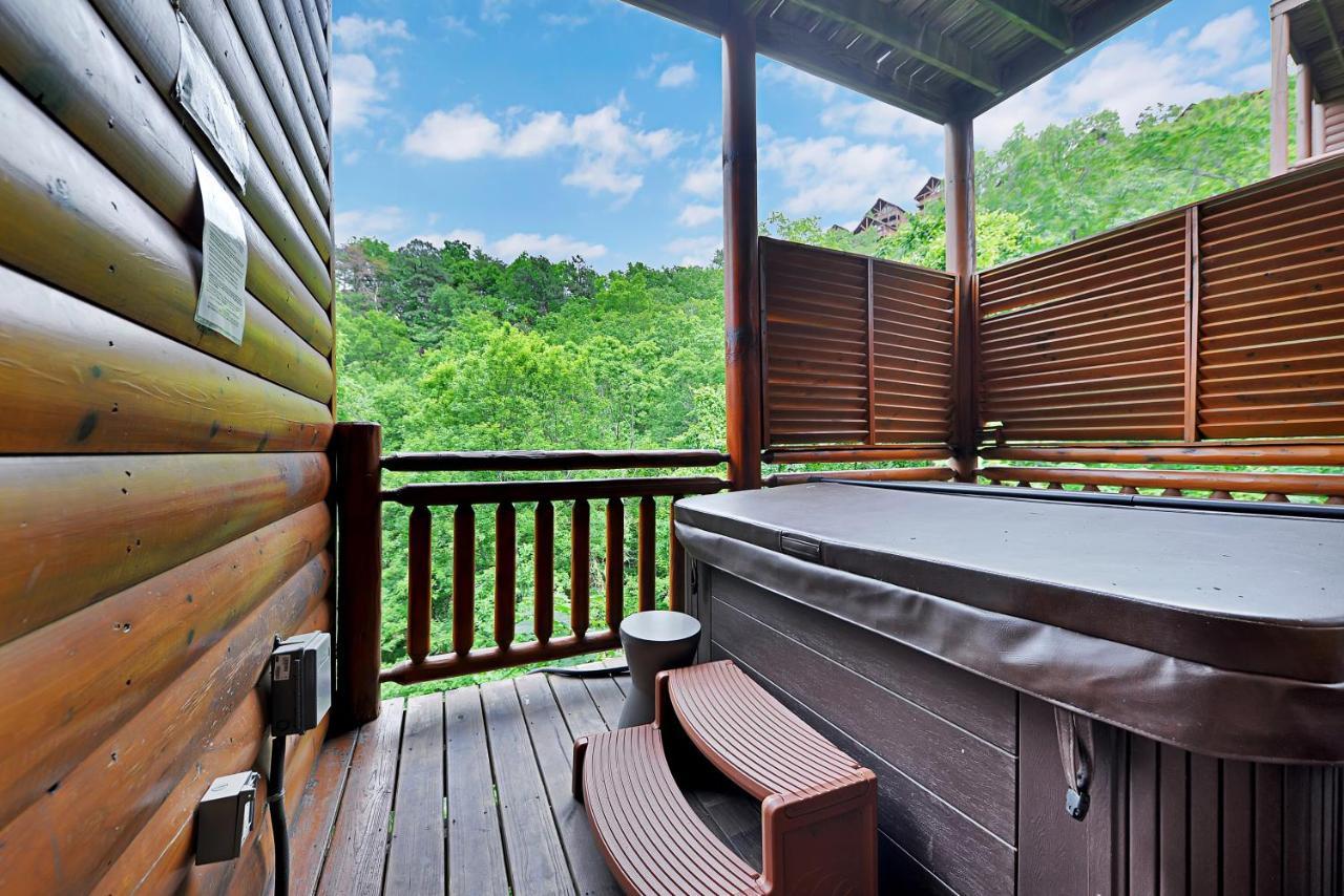 Gorgeous Large Mountain View Cabin W Hot Tub, Free Wifi, Games Villa เซอเวียร์วีล ภายนอก รูปภาพ