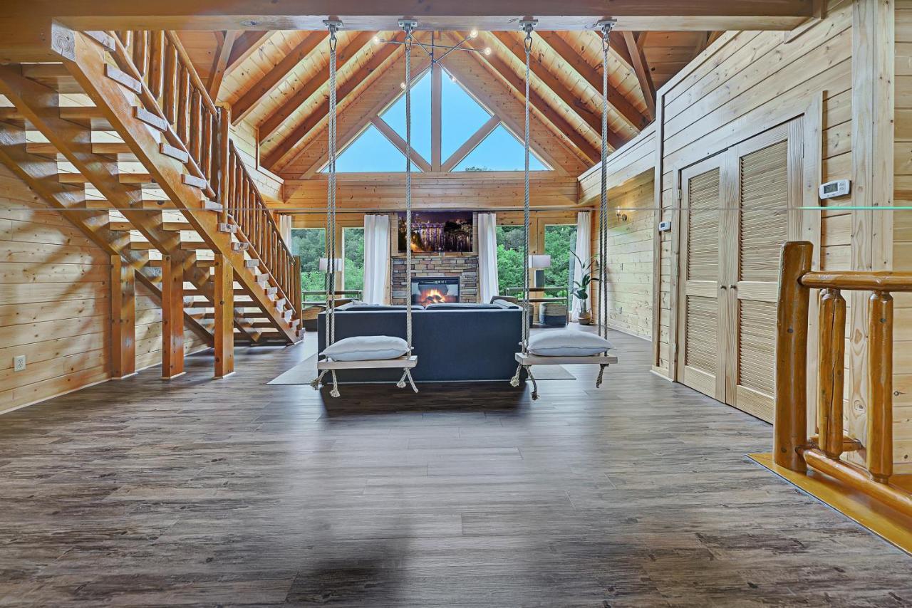 Gorgeous Large Mountain View Cabin W Hot Tub, Free Wifi, Games Villa เซอเวียร์วีล ภายนอก รูปภาพ