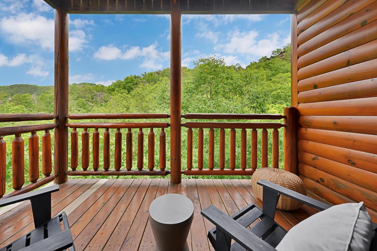Gorgeous Large Mountain View Cabin W Hot Tub, Free Wifi, Games Villa เซอเวียร์วีล ภายนอก รูปภาพ