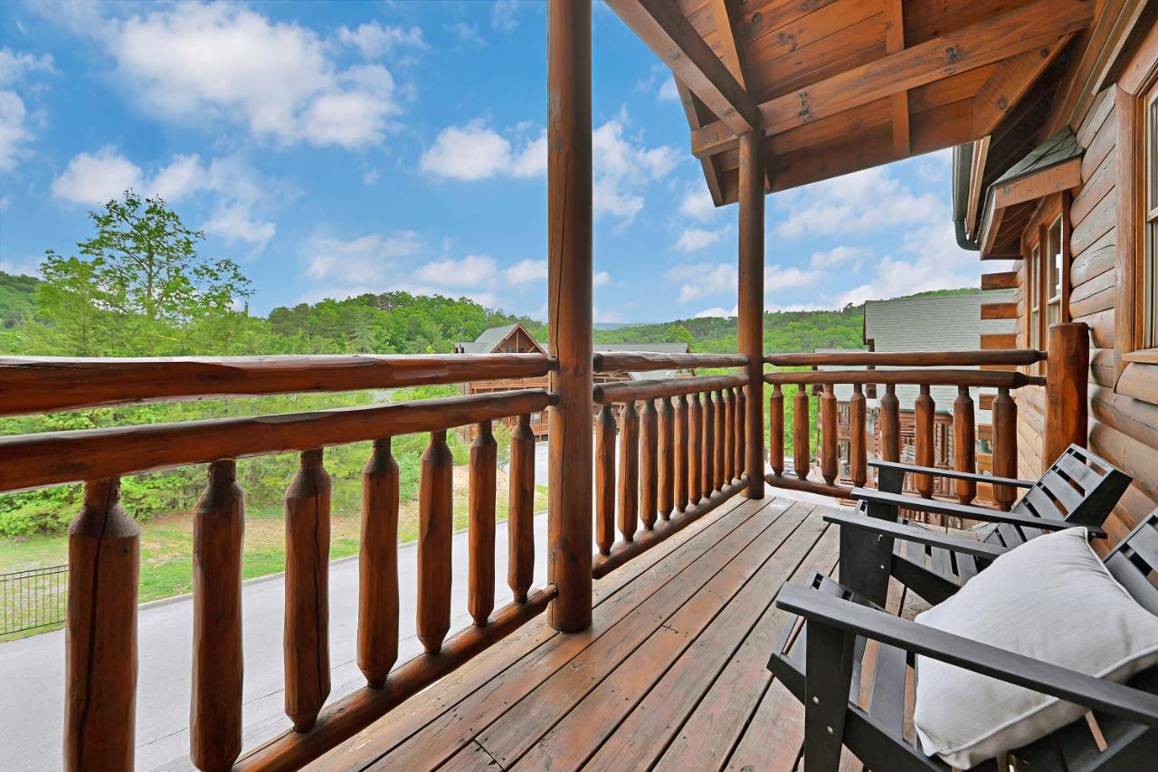 Gorgeous Large Mountain View Cabin W Hot Tub, Free Wifi, Games Villa เซอเวียร์วีล ภายนอก รูปภาพ