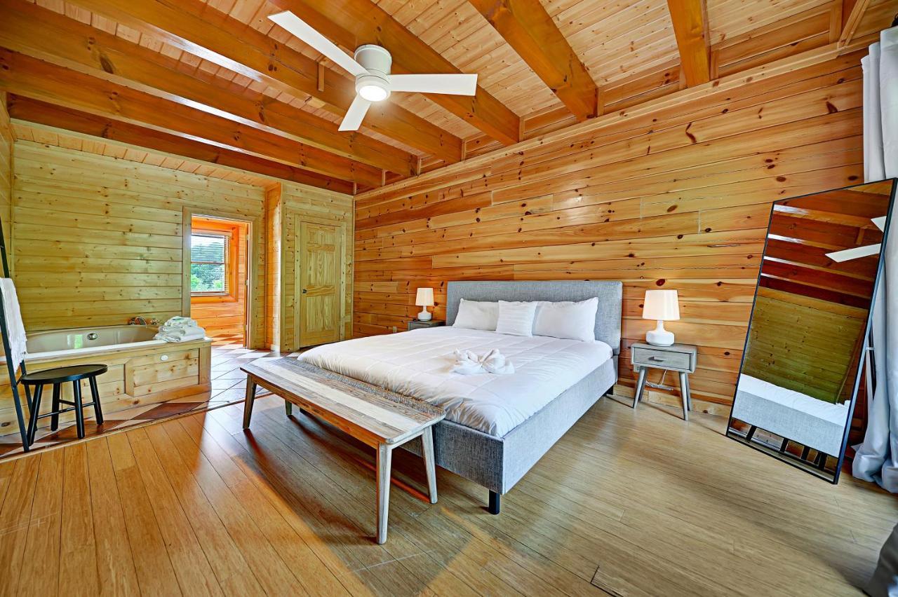 Gorgeous Large Mountain View Cabin W Hot Tub, Free Wifi, Games Villa เซอเวียร์วีล ภายนอก รูปภาพ
