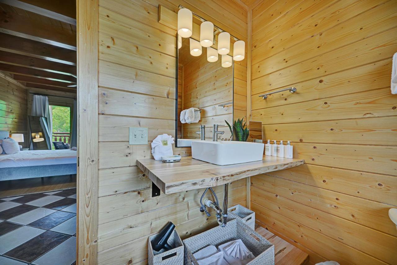 Gorgeous Large Mountain View Cabin W Hot Tub, Free Wifi, Games Villa เซอเวียร์วีล ภายนอก รูปภาพ