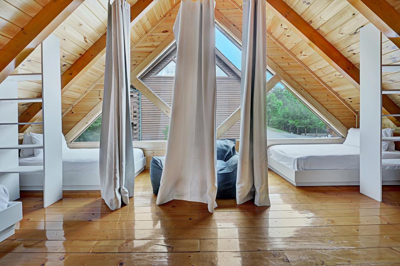 Gorgeous Large Mountain View Cabin W Hot Tub, Free Wifi, Games Villa เซอเวียร์วีล ภายนอก รูปภาพ
